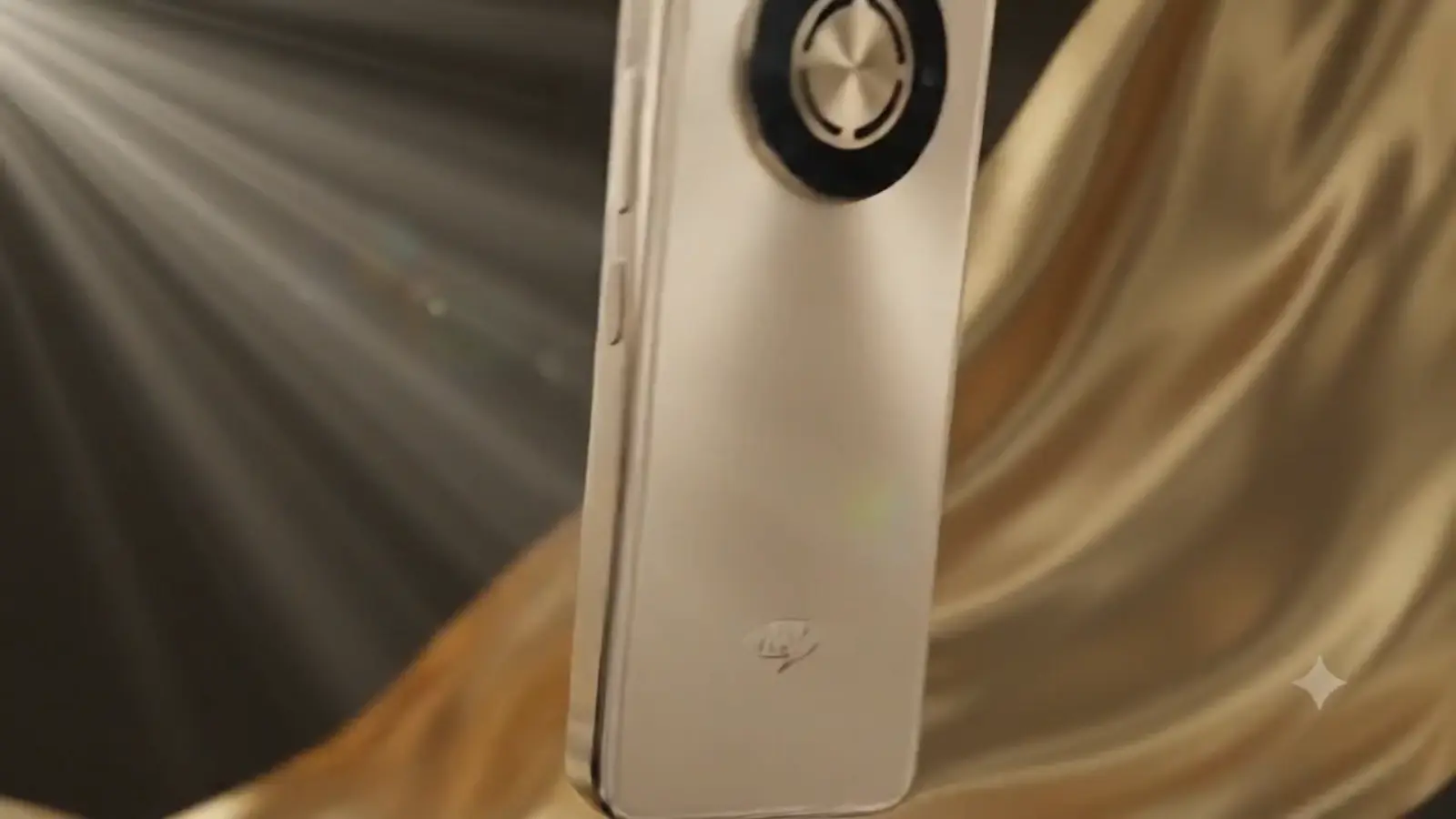 itel Super 5615 — three SIMs, one phone